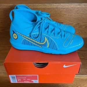 Nike Jr superfly 8 shoe